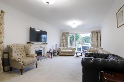 4 bedroom detached house for sale, Pennine Drive, Altrincham