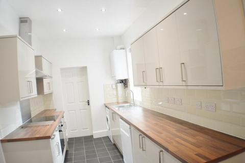 4 bedroom detached house to rent, Cloister Street, Nottingham, NG7