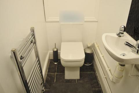 4 bedroom detached house to rent, Cloister Street, Nottingham, NG7