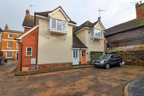 undefined, High Street, Buntingford SG9