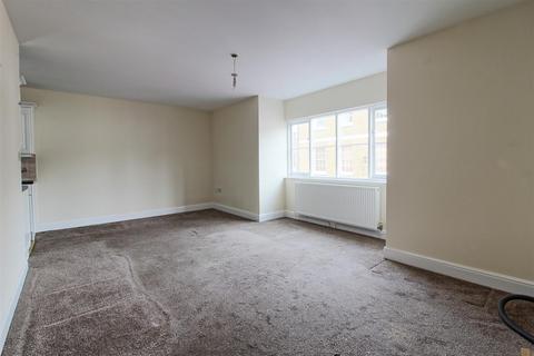 undefined, High Street, Buntingford SG9