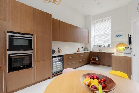 3 bedroom terraced house for sale, The Stables, Wildernesse Avenue, Sevenoaks TN15