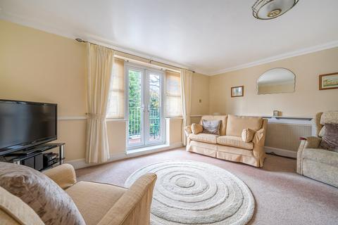 2 bedroom flat for sale, The Ridgeway, Enfield