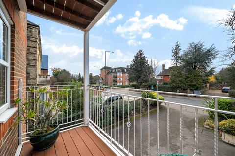 2 bedroom flat for sale, The Ridgeway, Enfield