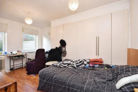 undefined, Darnay Rise, CHELMSFORD