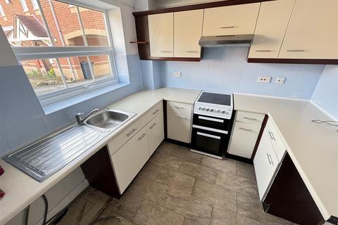 2 bedroom terraced house to rent, Jubilee Court, Belper DE56