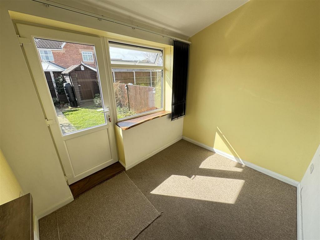 Dining room/sun room