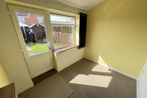 2 bedroom terraced house to rent, Jubilee Court, Belper DE56