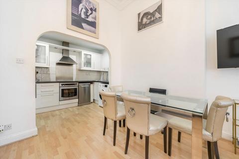 2 bedroom flat for sale, Castletown Road, London W14