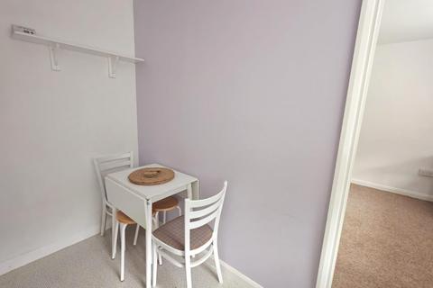 1 bedroom flat to rent, Queens Road, High Wycombe HP13