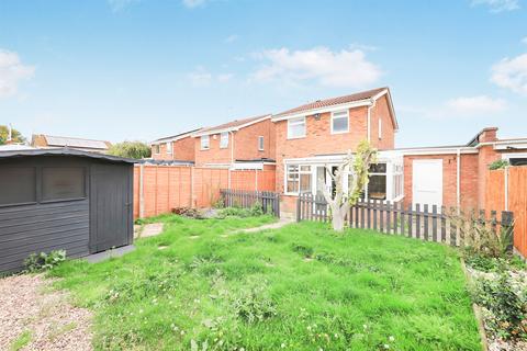 3 bedroom link detached house for sale, Plover Close, Featherstone, Wolverhampton