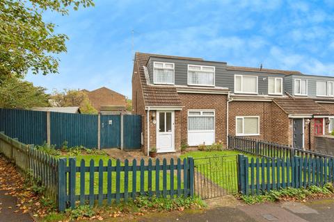 undefined, Swinburne Close, Royston