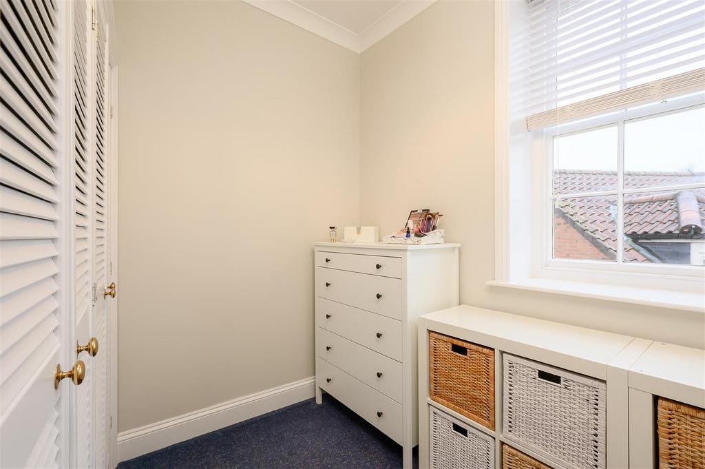 12 Trinity Court-11.jpg