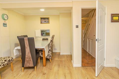 3 bedroom semi-detached house for sale, Martin Close, Neath Hill, Milton Keynes