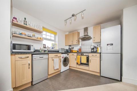 2 bedroom apartment for sale, Apprentice Drive, Colchester