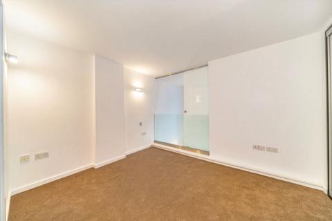 2 bedroom flat for sale, Drummond Way, London N1