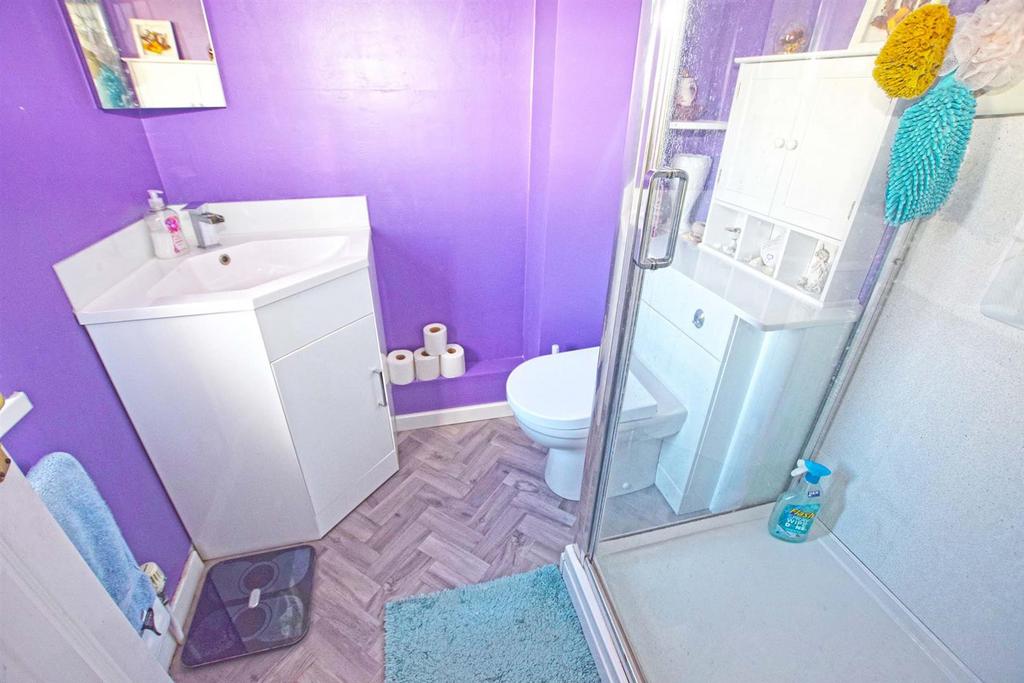 En suite shower room