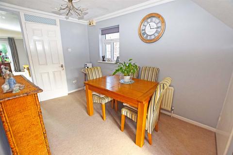 4 bedroom detached house for sale, Embassy Close, Gillingham