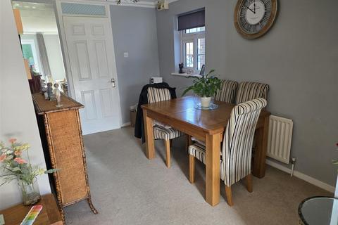 undefined, Embassy Close, Gillingham