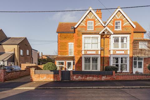 5 bedroom semi-detached house for sale, Hunstanton