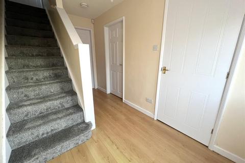 3 bedroom detached house to rent, Pallett Drive, St Nicolas Park