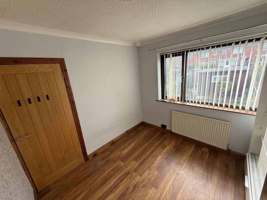Bedroom 1 .jpeg