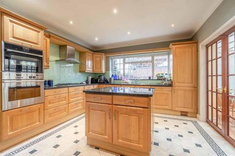 5 bedroom detached house for sale, Upton Court Road, Langley SL3