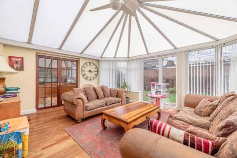5 bedroom detached house for sale, Upton Court Road, Langley SL3