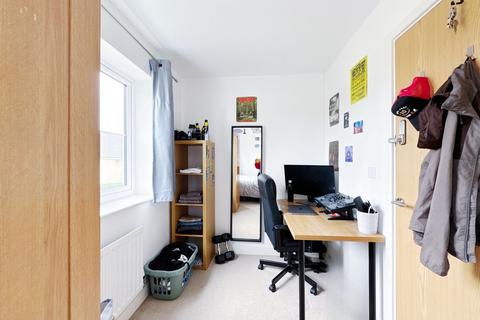 1 bedroom in a house share to rent, James Counsell Way, Bristol BS16
