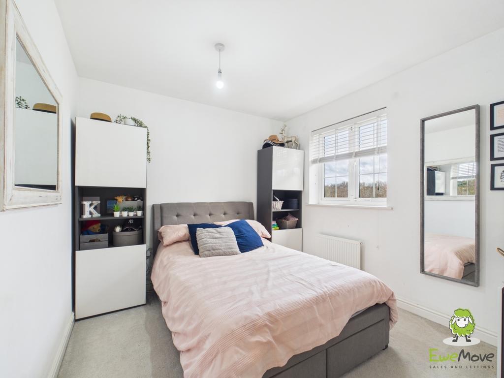 Ewe Move Estate Agents Basingstoke - Burlington Way