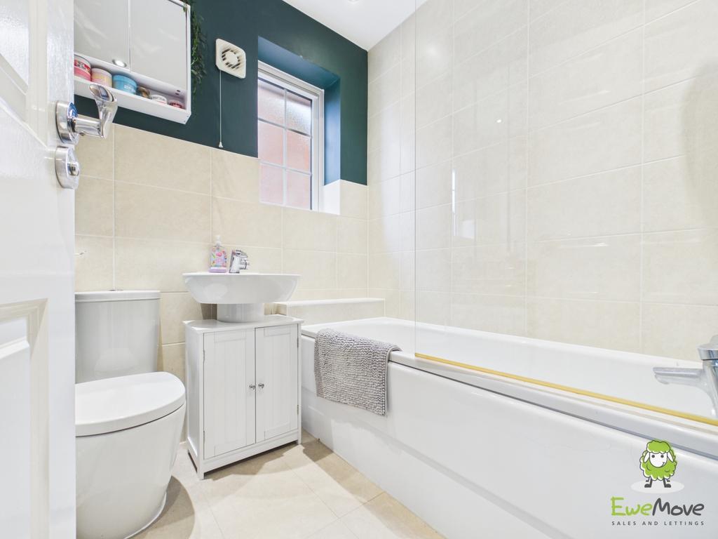 Ewe Move Estate Agents Basingstoke - Burlington Way