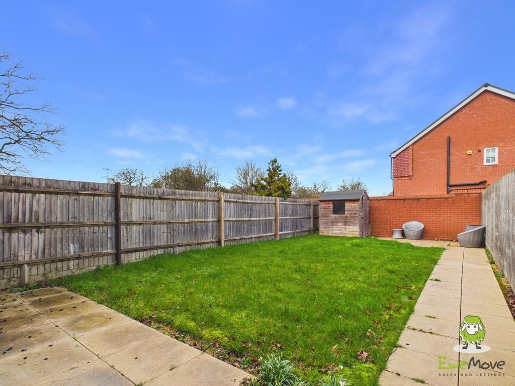 Ewe Move Estate Agents Basingstoke - Burlington Way