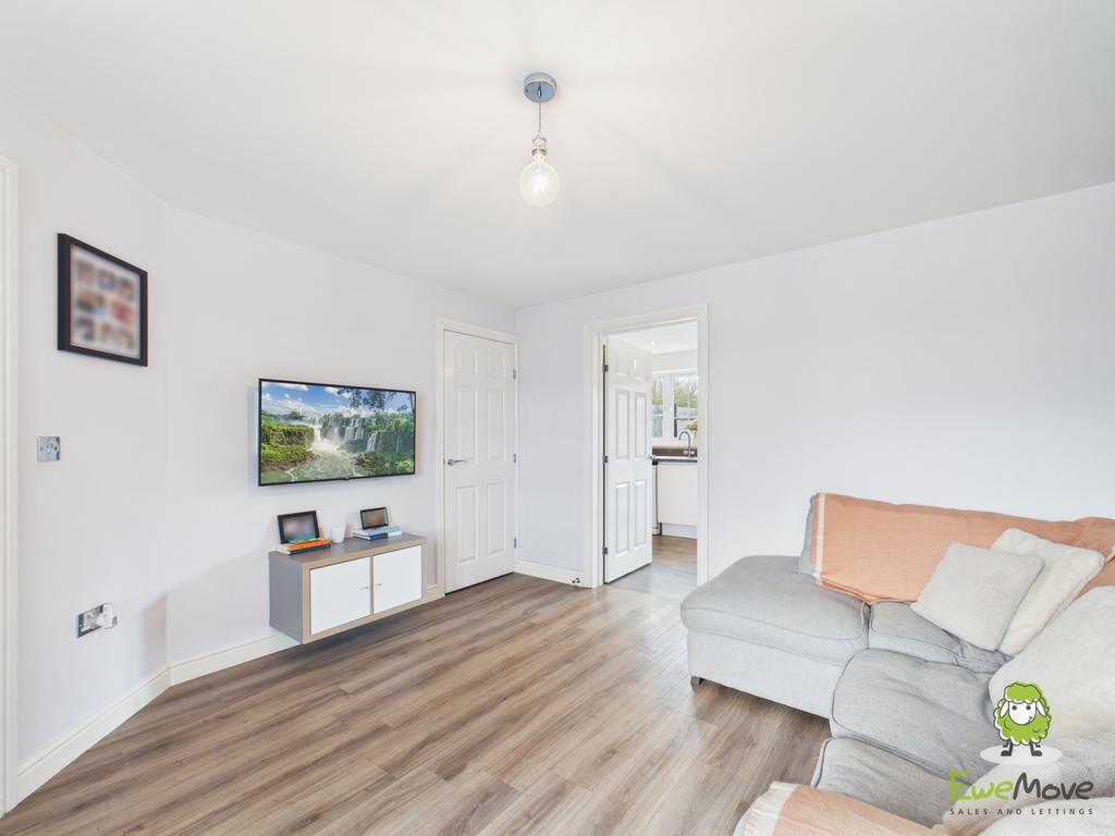 Ewe Move Estate Agents Basingstoke - Burlington Way
