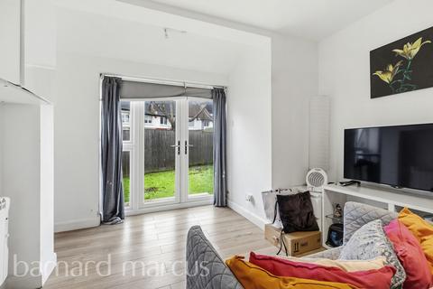 undefined, Elmwood Road, MITCHAM