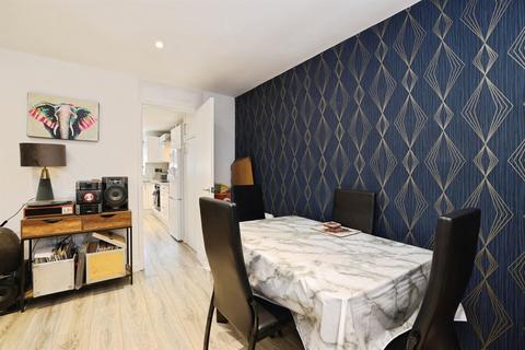 3 bedroom terraced house for sale, Galahad Close, Andover