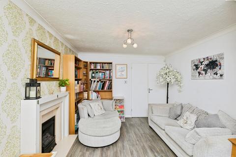 3 bedroom end of terrace house for sale, Barcheston Close, Oakwood, Derby