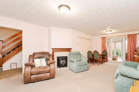 undefined, Searle Close, Fakenham