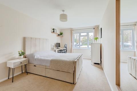 1 bedroom apartment for sale, Horley Road, Redhill