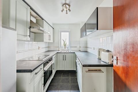 1 bedroom apartment for sale, Horley Road, Redhill