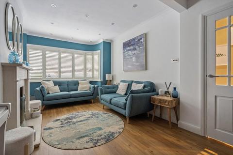 3 bedroom semi-detached house for sale, Burnham Avenue, Ickenham, Middlesex, UB10