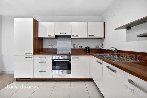 2 bedroom flat for sale, Holford Way, London