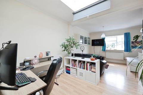 undefined, St. Albans Road, Watford