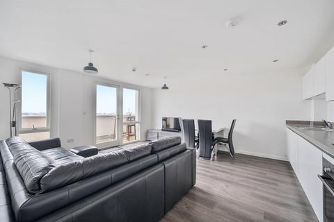 2 bedroom flat for sale, Kidwells Close, Maidenhead