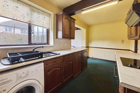 3 bedroom end of terrace house for sale, Glendale Drive, Bradford BD6