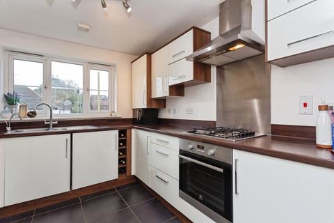 2 bedroom apartment for sale, Aldenham Road, Bushey