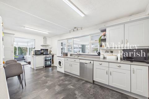 3 bedroom detached bungalow for sale, High Road, Roydon