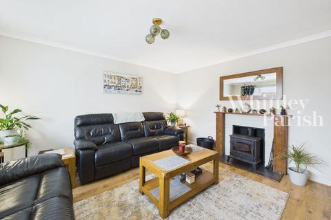 3 bedroom detached bungalow for sale, High Road, Roydon