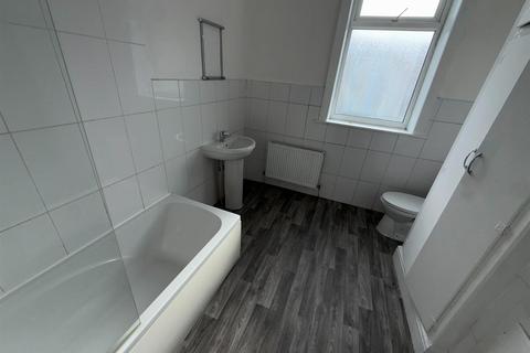 2 bedroom house to rent - 174 Avenue ParadeAccringtonLancashire