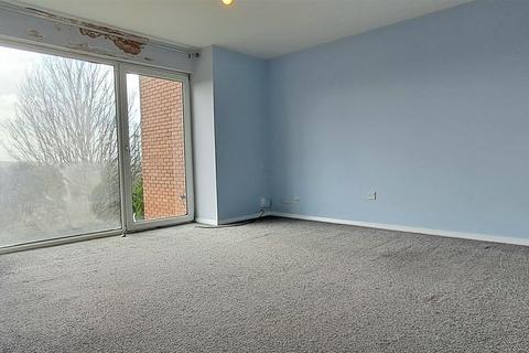 2 bedroom apartment to rent, Allison Road, Bristol
