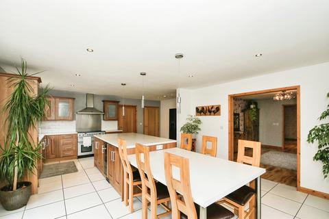 5 bedroom detached house for sale, Gull Road, Guyhirn, Wisbech